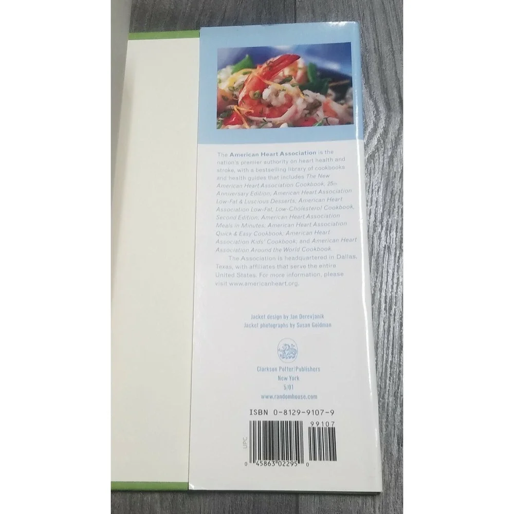 Low-Salt Cookbook - American Heart Association (Hardcover, 2001)
